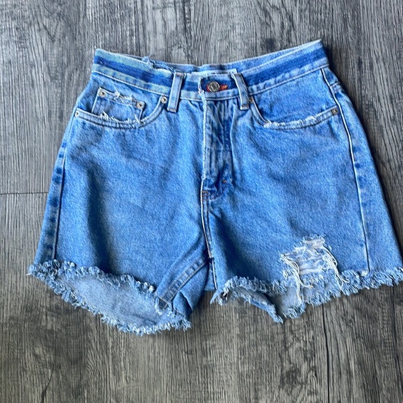 Denim shorts TOMMY HILFIGER (4)distressed - Picture 9 of 15